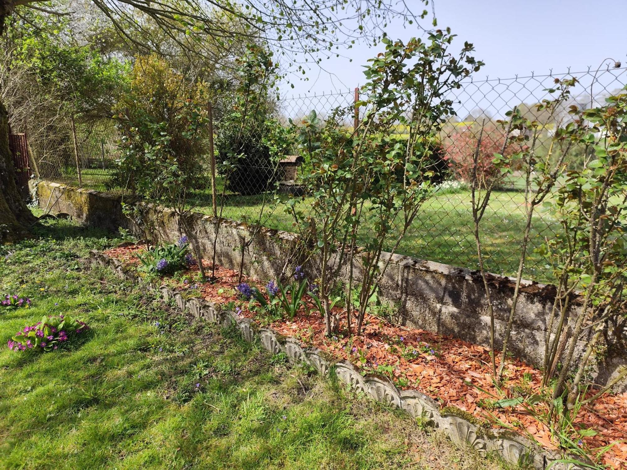 Maison Rustique: Charming 3-bedroom Near Beauval Zoo * Lucay-le-Male